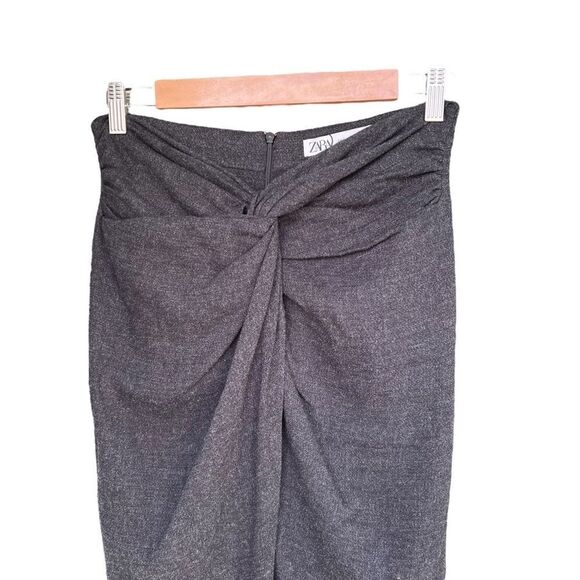 Zara - NWOT Knotted Gray Knit Skirt Sz Small - Picture 3 of 7